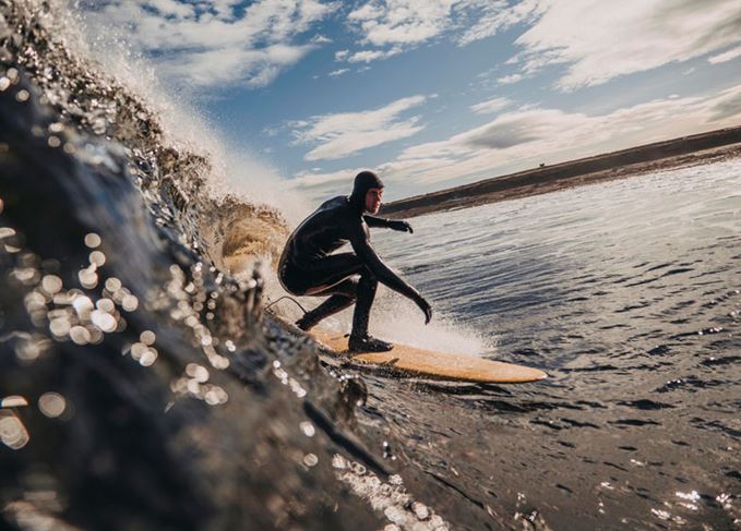 Glenmorangie surfboard on the water