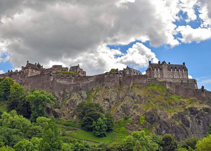 Edinburgh Castle Edinburgh whisky