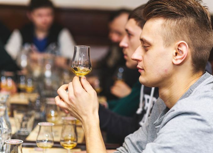 Scotch whisky language and aroma