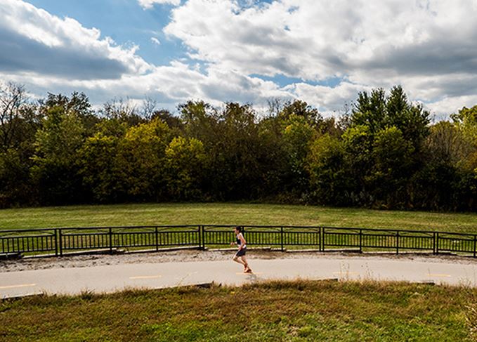 Athlete running Kentucky Bourbon Trail