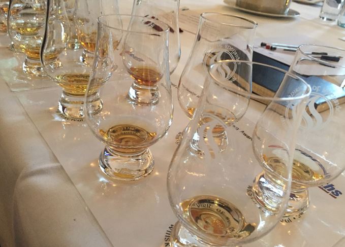 Blind tasting whisky